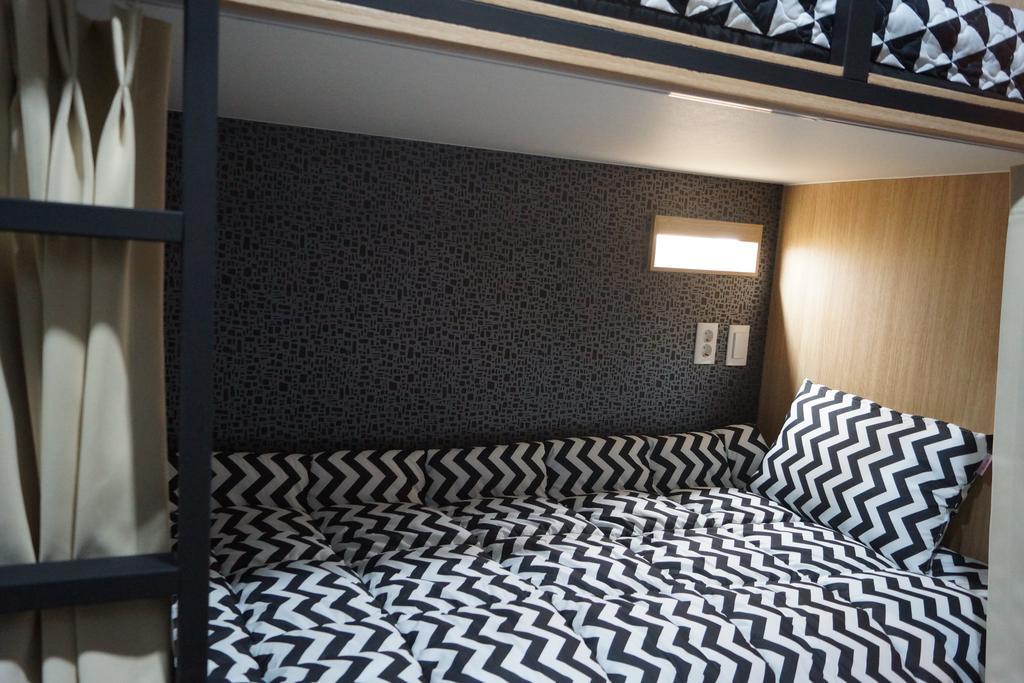 Mozzihostel Busan Station Екстериор снимка