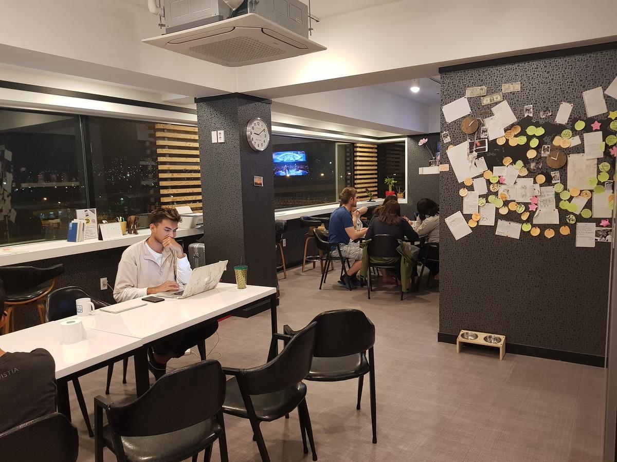Mozzihostel Busan Station Екстериор снимка